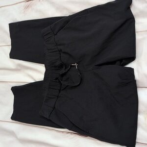 Lululemon On the Fly 7/8 Pant Sz 6/27” In Black